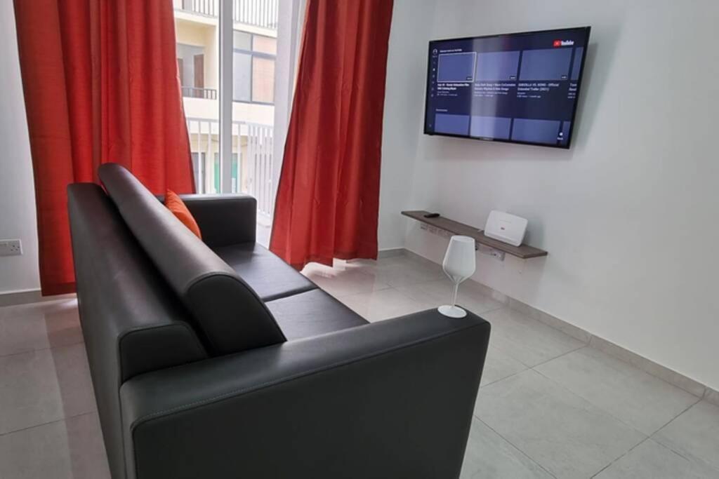 Seaview 2 Double Bedroom Modern Apartment St. Paul's Bay Esterno foto